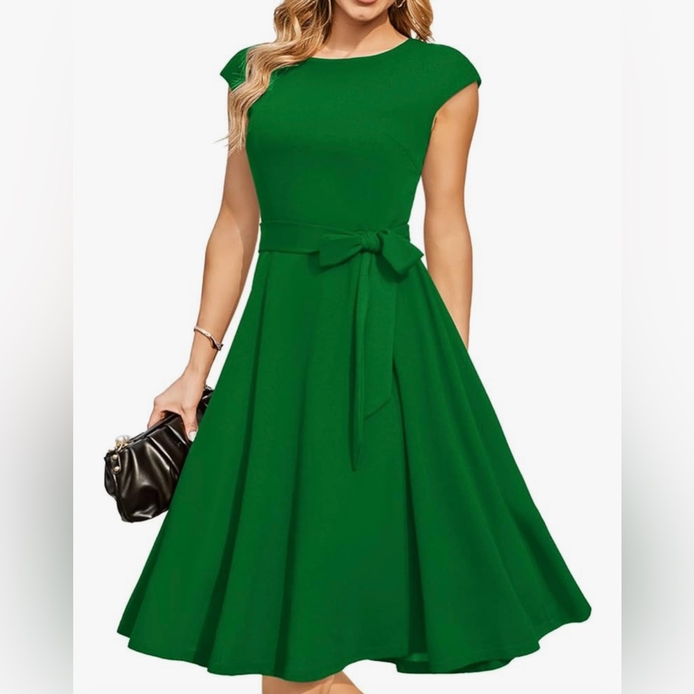 cocktail party dress. Green. Size Large.